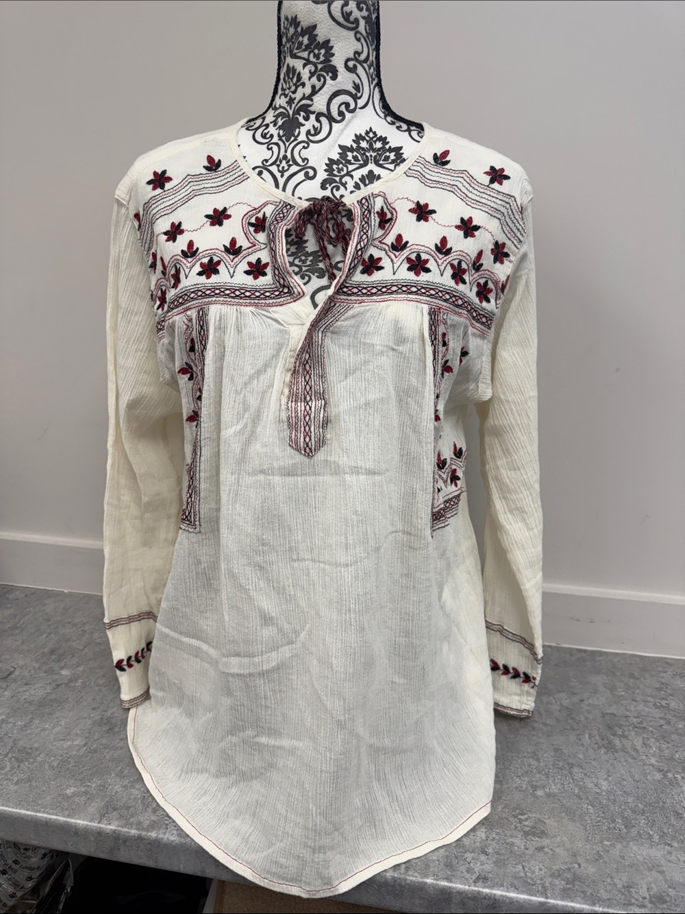 World‎ Market Embroidered Cotton Boho Peasant Tunic Top S/M
